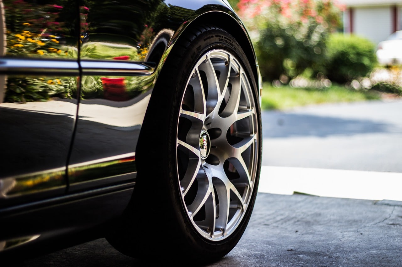 Alfa Romeo Wheel Rim And Run Flat Tire